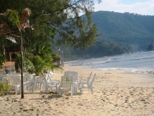 ET Budget Guest House Batu Feringgi Exterior foto