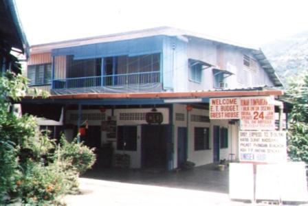 ET Budget Guest House Batu Feringgi Exterior foto
